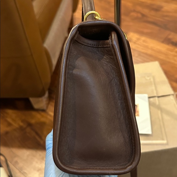 Coach Brown Leather Satchel with Gold Turn lock - in like new condition - Picture 5 of 11